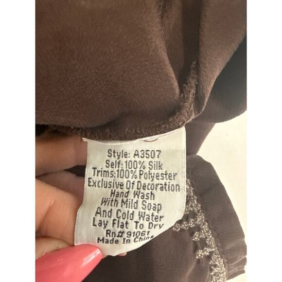 Johnny Was Biya Silk Tunic Blouse Embroidered Size Small Preppy Trendy - Picture 14 of 14